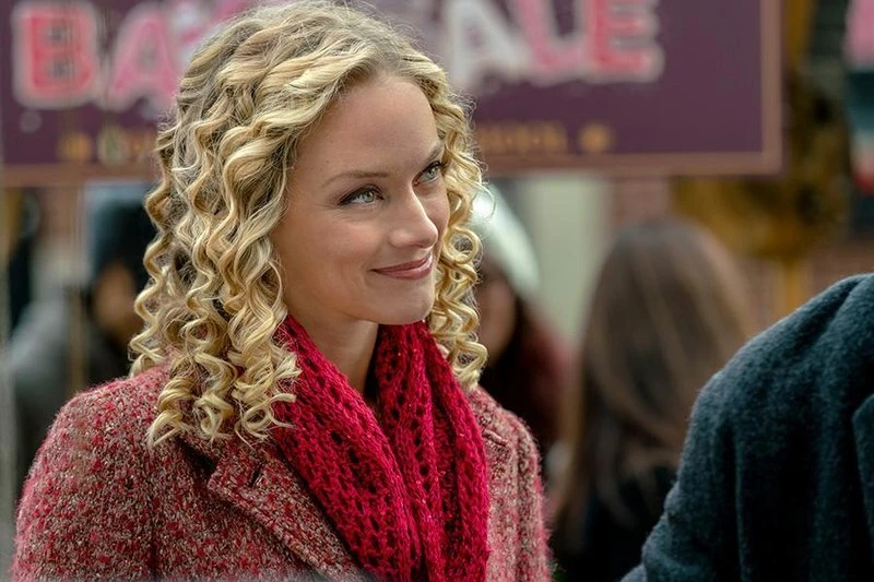 Marry Me At Christmas - Ein Fest Zum Verlieben (2017) 9 Marry Me At Christmas - Ein Fest Zum Verlieben (2017) – Image 7