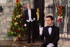 Christmas With A Crown - Ein Prinz Zu Weihnachten (2020) -FUNKO || SUPER7 || Eurographics 17863052 4 92